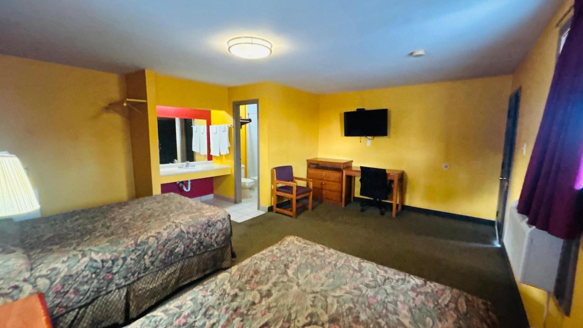 Relax Inn By Oyo Sulphur Hwy 90 Екстер'єр фото