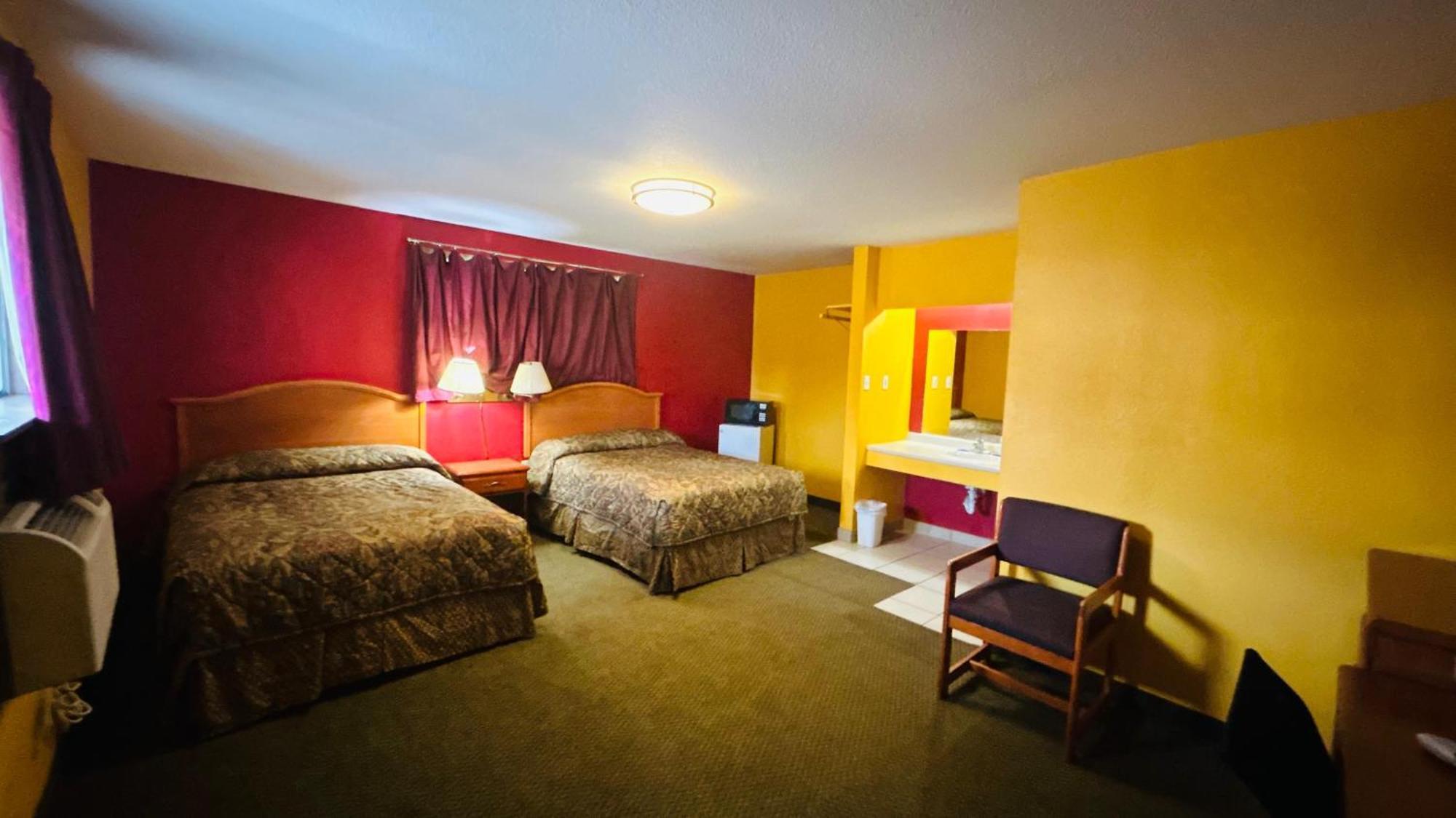Relax Inn By Oyo Sulphur Hwy 90 Екстер'єр фото